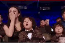 冉莹颖可真拼！手受伤缠条绷带也要秀时髦，小臂肿到和大臂一样粗图片