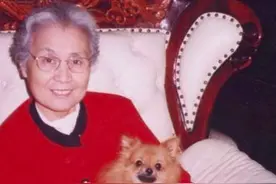 她是50年代的歌唱家，一直不温不火，培养的儿子却火遍大江南北图片