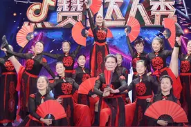 老人更“疯狂”？老年人硬核健身图鉴来了！太牛了图片