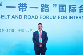 一年派出100多亿件包裹，正式打败顺丰，成为快递界新霸主图片