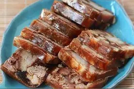 冰冻肘子肉、香辣红烧鱼块、柿子椒炒肉的家常做法图片