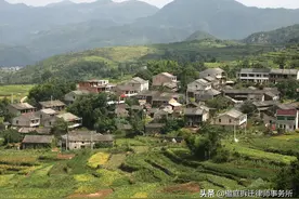 2021年农村宅基地实行“地随房走”，注意这6点图片