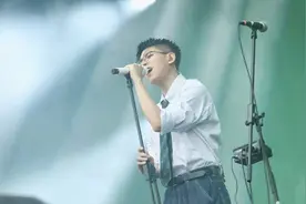 宝藏男孩焦迈奇：成都仙人掌音乐节刷爆短视频平台图片