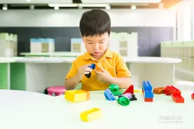 想让娃在幼儿园受欢迎，这几件事一定不能做图片