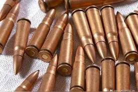 真实战场上士兵中弹后，还能继续作战吗？专家给出另类答案图片