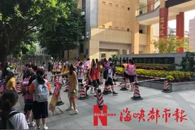 福州鼓楼实验小学、温泉小学开学现场多图报道图片