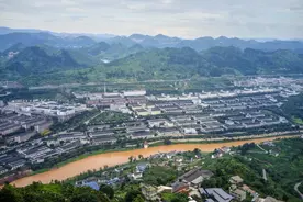 仁怀：流动的酒都图片