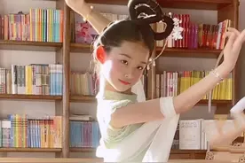 三年级女孩“撞脸”刘亦菲，气质脱俗惹人爱，“神仙妹妹”实锤了图片
