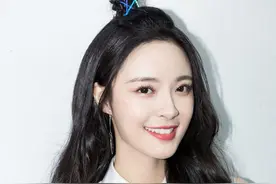 90后美女主持人李莎旻子甜美学院风写真图片图片