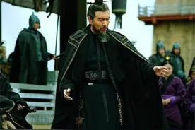 曹操杀了杨修后，问其父怎么瘦了，杨彪回怼一句话成名句传诵至今图片