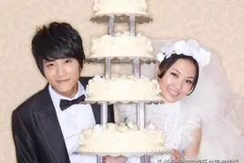 郑罗茜的老公是谁 两人的婚纱照特别像王子与公主图片