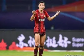 中超第一“恶人”出炉！连续3场恶意犯规，网友：别人踢球他踢人图片