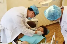 2009年，60岁大妈生下试管双胞胎，现坦言：下辈子我不会再要图片