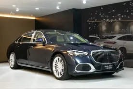 奔驰旗舰亮相，迈巴赫S580售价238.80万，4.8S破百，要加价多少？图片