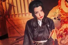 鬼灭之刃：看了无惨女版等身手办，比颜值祢豆子输了图片