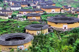 福建龙岩出了 两个互联网天才图片