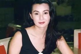 吻遍香港男神的张曼玉，离婚后却单身18年：有些人再也等不到了图片