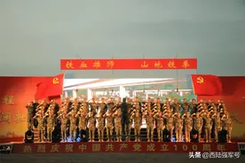 驻训贺兰，忠诚颂歌响彻戈壁图片