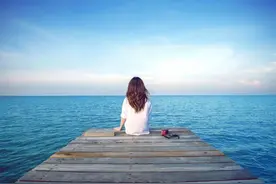 弱者抱怨，强者不言，智者改变图片