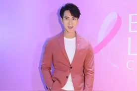 吴尊“隐婚出道”的话题被热议，偶像真的不可以结婚生子吗？图片