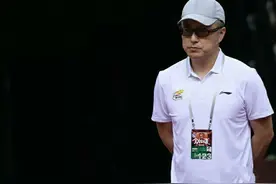 辽宁队继续支持杨鸣做主教练，总经理李洪庆在下一盘大棋图片