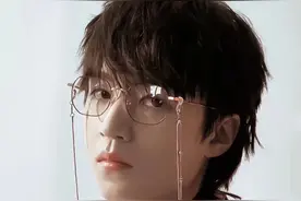 壁纸|王俊凯的女朋友收图啦图片