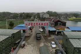 新兵报到！空降兵部队迎来千余名入伍新兵图片