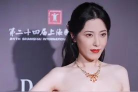 娱乐圈这6位大器晚成的女星，个个美若天仙，你最喜欢谁？图片