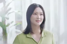 惠若琪最新孕照：胖了一大圈，为挣“奶粉钱”，还在工作图片