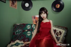 红是朱砂痣烙印心头图片