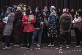 低出生率的俄罗斯想吸引前苏联的打工者，如今500万都困在莫斯科图片