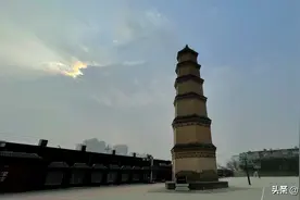 操场矗立400年古塔平面为六角形，高三学生称舍不得离开图片