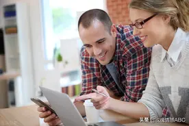 男人做梦，梦到和别的女人谈恋爱，有什么寓意？图片