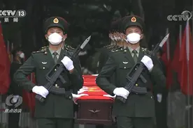 焦点访谈：英烈安息 精神永驻图片
