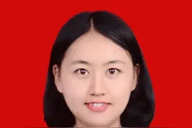 高颜值女学霸：从上海名校奔赴湖南，参军服役，退伍后入职世界500强！图片