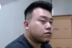 从负债900万到身家过亿，90后亿万富翁的口罩赌局！纪录片图片