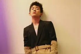 易烊千玺和杨幂是什么关系 二人年龄上差了一辈儿引发网友热议图片