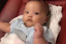 爸爸拍完妈妈晒，韩安冉的女儿有多可悲？从一出生就跟利益挂钩图片