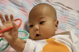 我只知道：你是我的宝贝，你是我的闺女，你是我的心肝图片