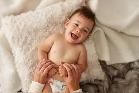 宝宝什么时候能听懂大人说话？到了这个月龄，家长就要“慎言”图片