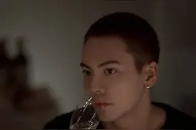 陈伟霆为新戏剃寸头，不愧是行走的荷尔蒙，驾驭各种发型不在话下图片