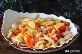 蘑菇不用放肉炒，和这两种食材一起搭配做，营养又开胃图片