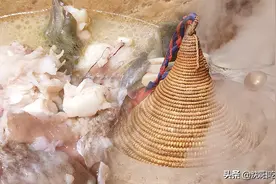 大草帽一盖，蒸汽滋一滋，一锅奶白色的鱼肉鱼汤鲜美出锅图片
