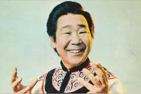 赫哲族血统大叔，70年代风靡欧洲的歌唱家，62岁三婚老来得女图片