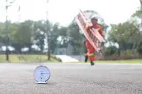 炙热的青春图片