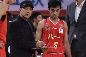 丁伟下课，山西为张宁庆生，天津或签两将，新疆会签阿尔斯兰吗？图片