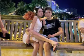 网红柚子君又玩分手剧本？暗指男友“狗改不了吃屎”，已卖掉豪车图片