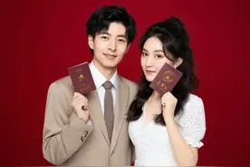 娱乐圈又一早婚男星！夫妻2人皆是学霸，颜值令人瞩目图片