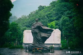 “朝辞白帝彩云间，千里江陵一日还”——白帝城图片