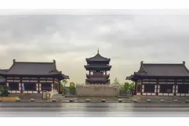 位于九江市长江大桥东侧，面临长江，背倚琵琶湖图片